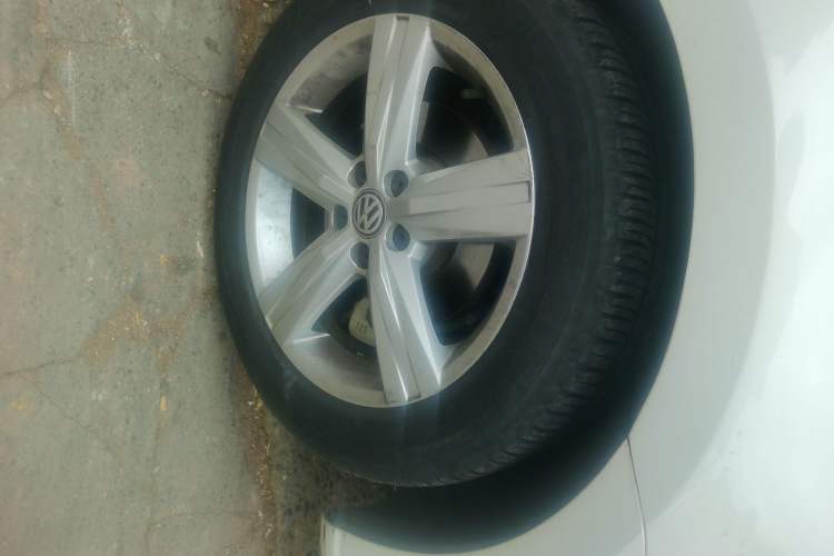 Used Volkswagen Lavida 2017 1.6L Manual Fashion Edition
