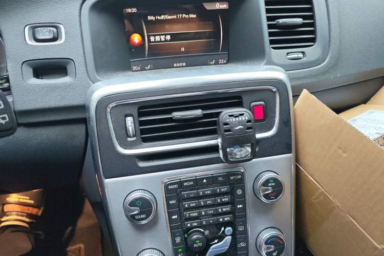 Used Volvo V60 2017 Cross Country T5 AWD China V Standard Audio And AC Panel