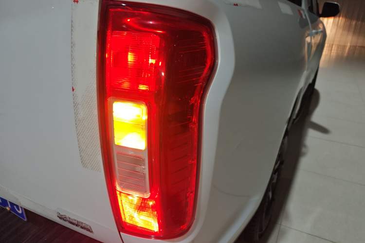 Used Great Wall Poer 2021 2.0T Commercial Version Manual Diesel 4x4 Elite Long-Box GW4D20M
