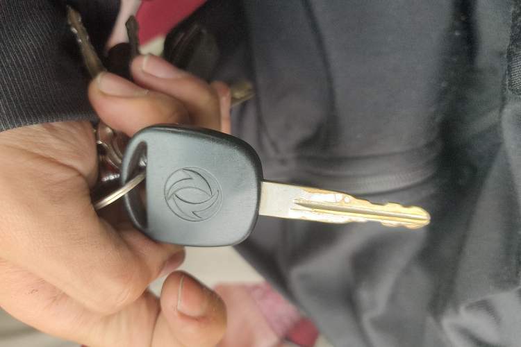 Used Dongfeng Xiaokang C37 2016 1.5L Standard II DK15-06
