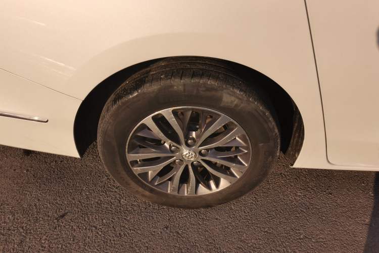 Used Buick GL8 2017 ES 28T Luxury Model China V Standard