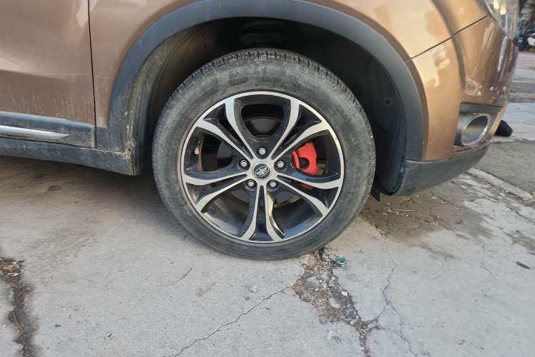 Used FAW Senya R7 2016 1.6L Automatic Luxury Model
