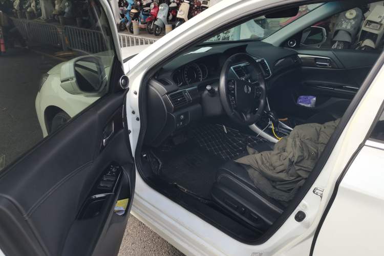 Used Honda Accord 2016 2.4L Luxury Edition Driver Seat