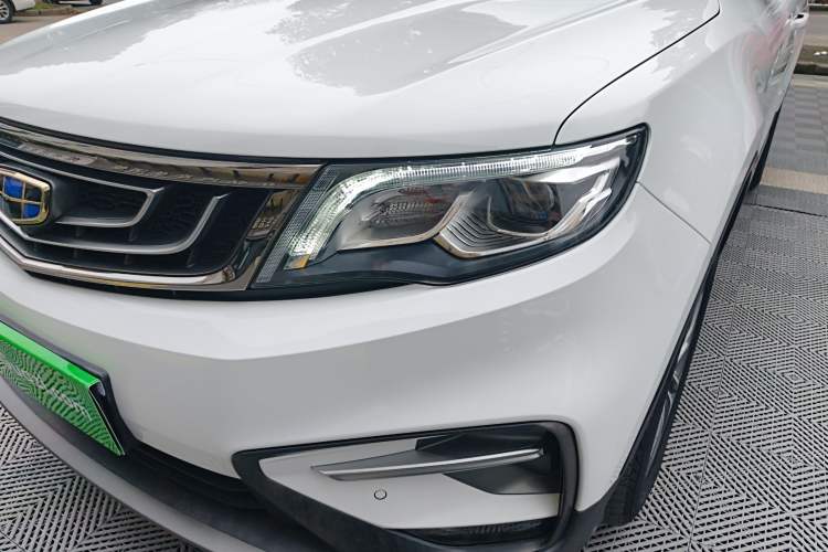 Used Geely Auto Emgrand X7 Sport 2018 1.8TD Automatic Two-Wheel Drive Smart Connect 4G Internet Edition