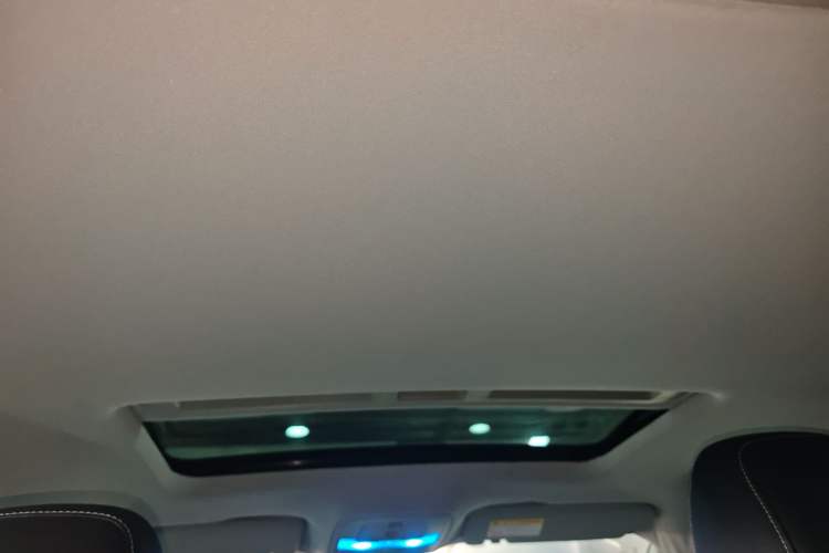 Used Roewe i6 2018 20T Automatic Flagship Edition
