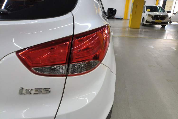 Used Hyundai ix35 2015 2.0L Automatic 2WD Comfort Edition China IV Standard