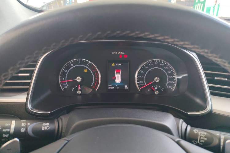 Used Haval H6 2017 Red Label 2.0T Automatic Two-Wheel Drive ZhiShang Model Instrument Cluster
