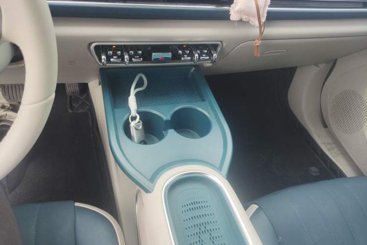 Used ORA Good Cat 2023 401 km Standard Range Comfort Version Lithium Iron Phosphate