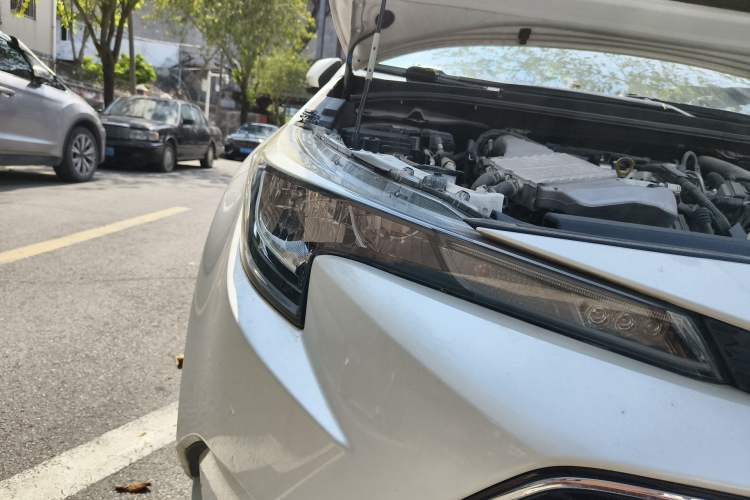 Used Toyota Levin 2019 185T CVT Luxury Edition China VI Standard Right Front Headlight