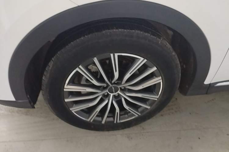 Used JETOUR X70 PLUS 2023 1.5T DCT Ziqiang PRO 5-Seater