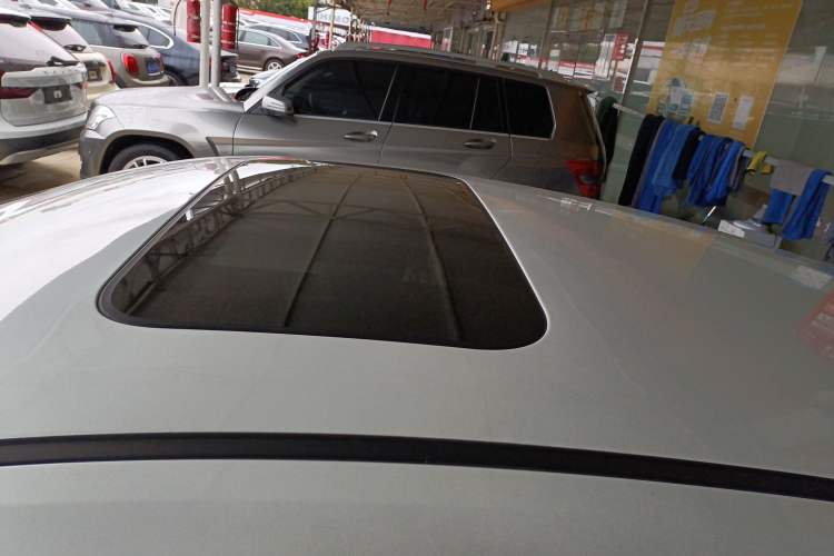 Used CHANGAN UNI-V 2024 1.5T Luxury Edition
