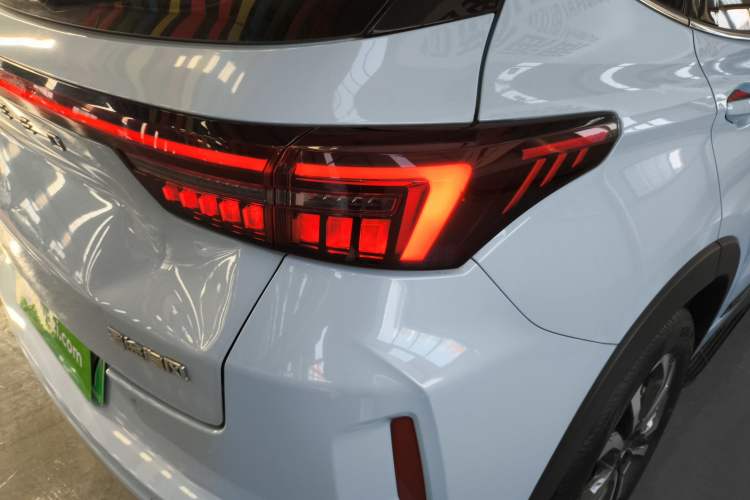 Used EXEED Zhuifeng C-DM 2022 1.5 TCI-DHT 105 km "Chengfeng Qi" Edition Right Rear Taillight