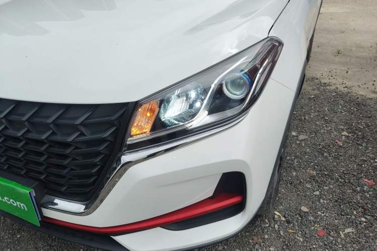 Used Dongfeng Fengon 500 2022 1.5T CVT Comfort Edition Left Front Headlight