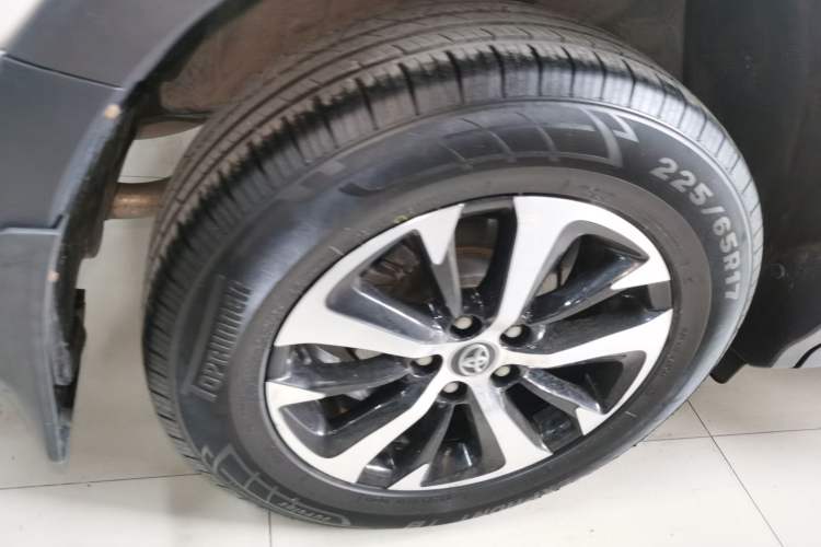 Used Toyota RAV4 2019 2.0L CVT Two-Wheel Drive Pioneer Edition China V Standard