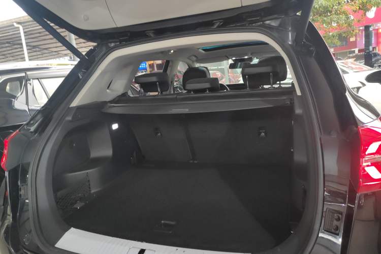 Used Hongqi HS5 2022 Revised Version 2.0T Smart Connect Flagship Edition