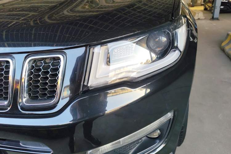 Used Jeep Compass 2020 220T Automatic Leading Edition