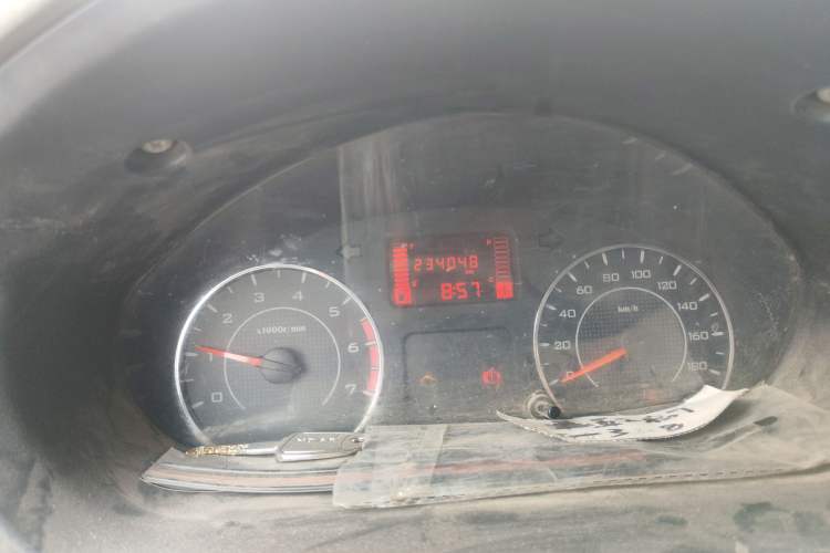 Used Wuling Rongguang V 2019 1.5L Window-Sealed Utility Model China VI LAR Odometer Close Up