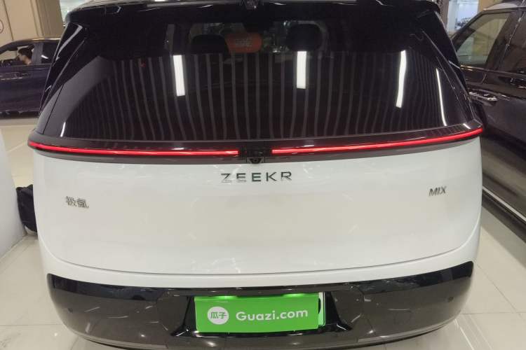 Used Zeekr MIX 2025 Intelligent Driving Version
