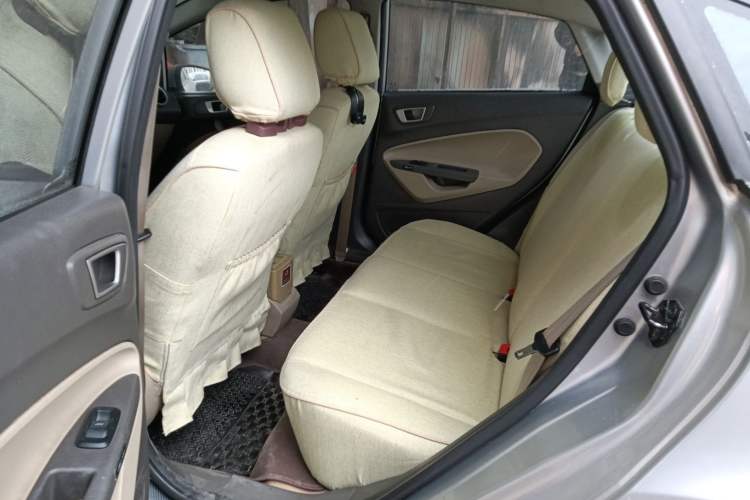 Used Ford Fiesta 2011 Sedan 1.5L Manual Fashion Edition