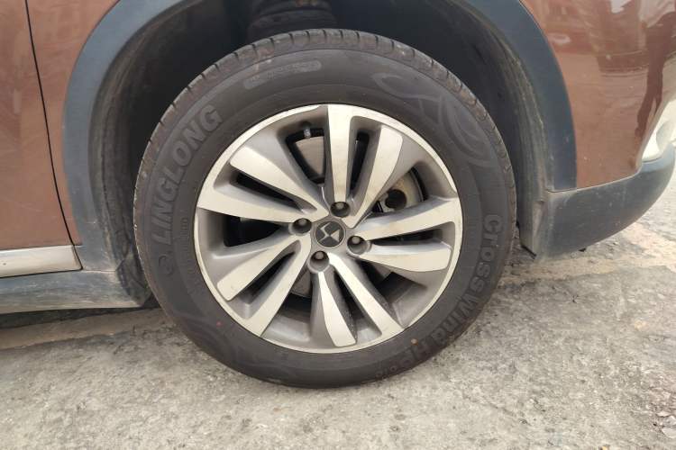 Used DS 6 2014 1.6T Luxury Edition THP200
