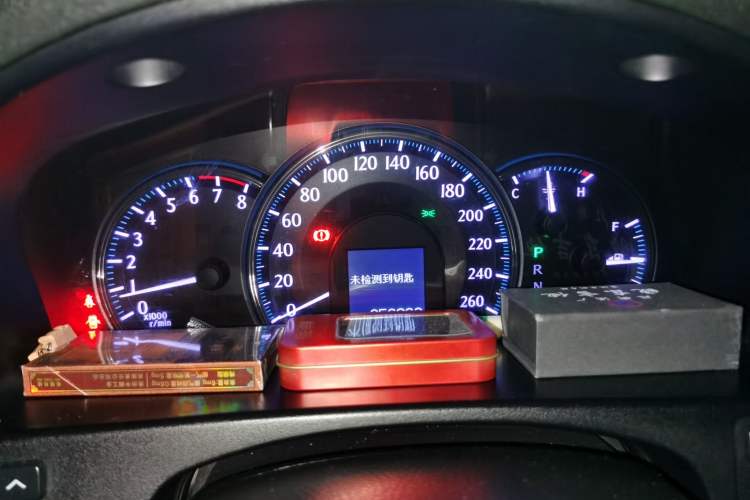 Used Toyota Crown 2010 2.5L Royal Leather Sunroof Navigation Edition Instrument Cluster