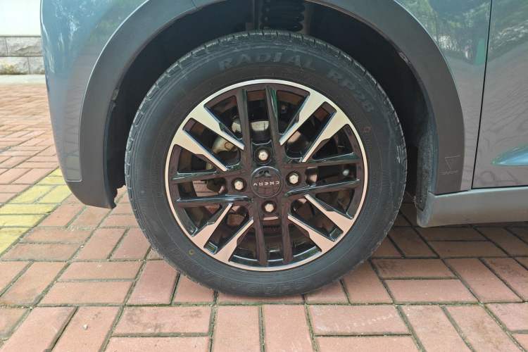 Used Chery New Energy Little Ant 2022 Sweet Pink Edition Low-Sugar Version 30kW 301km Range
