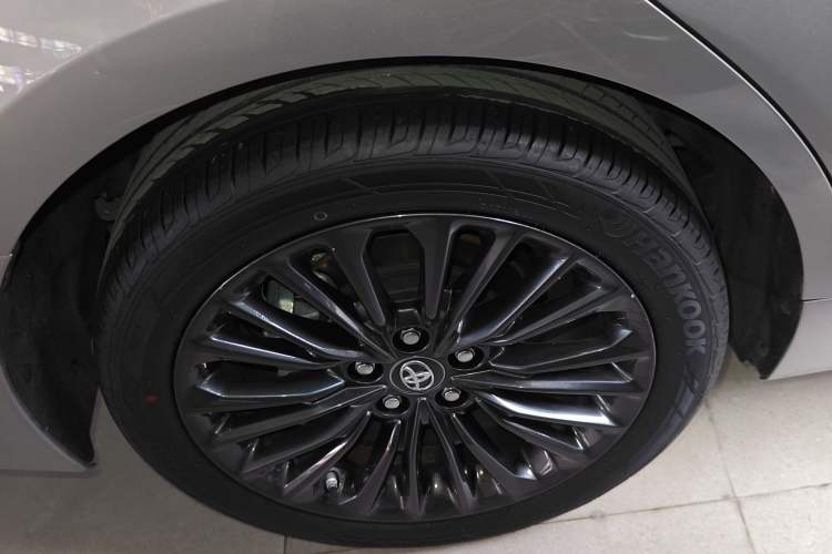 Used Toyota Avalon 2022 2.5L Touring Premium Edition