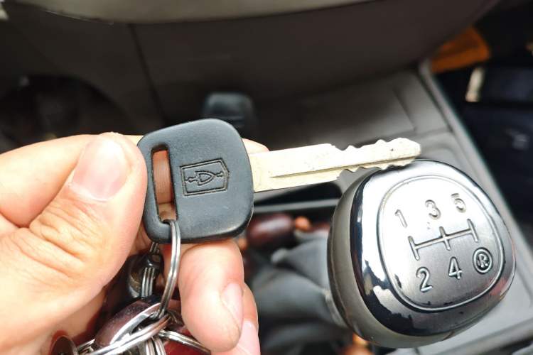 Used Jinbei Hiace 2014 2.0L 5th Generation Kuaiyunwang Business Version 4G19
