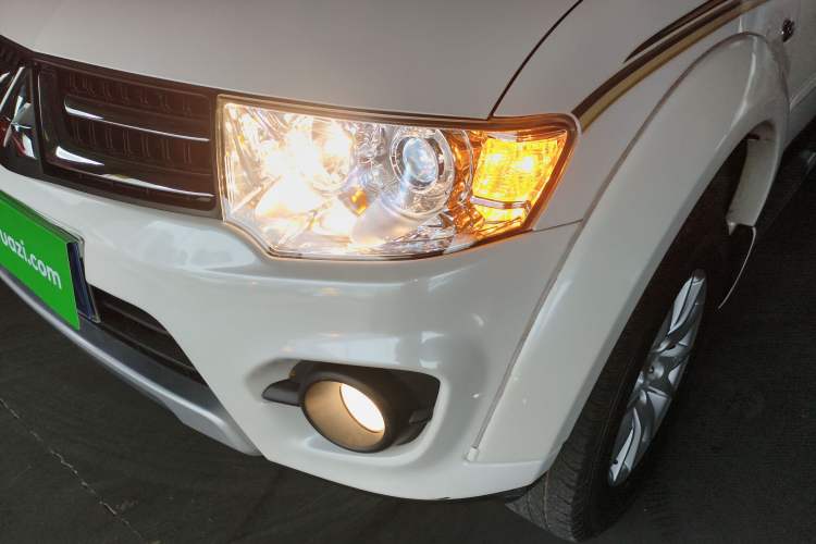 Used Mitsubishi Pajero Sport 2013 3.0L Automatic Two-Wheel Drive Luxury Edition