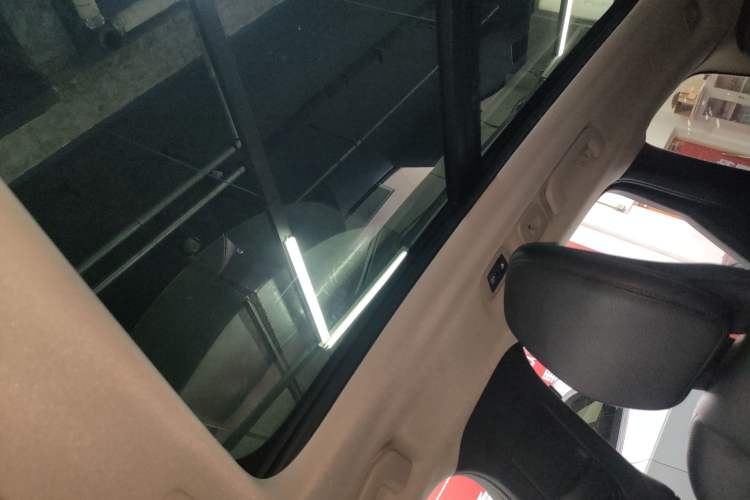 Used Volvo XC60 2019 T5 4x4 Zhiyuan Edition China VI Standard Headliner