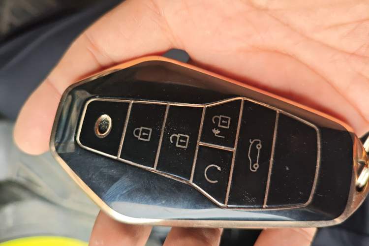 Used Hycan Z03 2022 510 km Range Trendy Cool Version 135 kW 63.98 kWh
