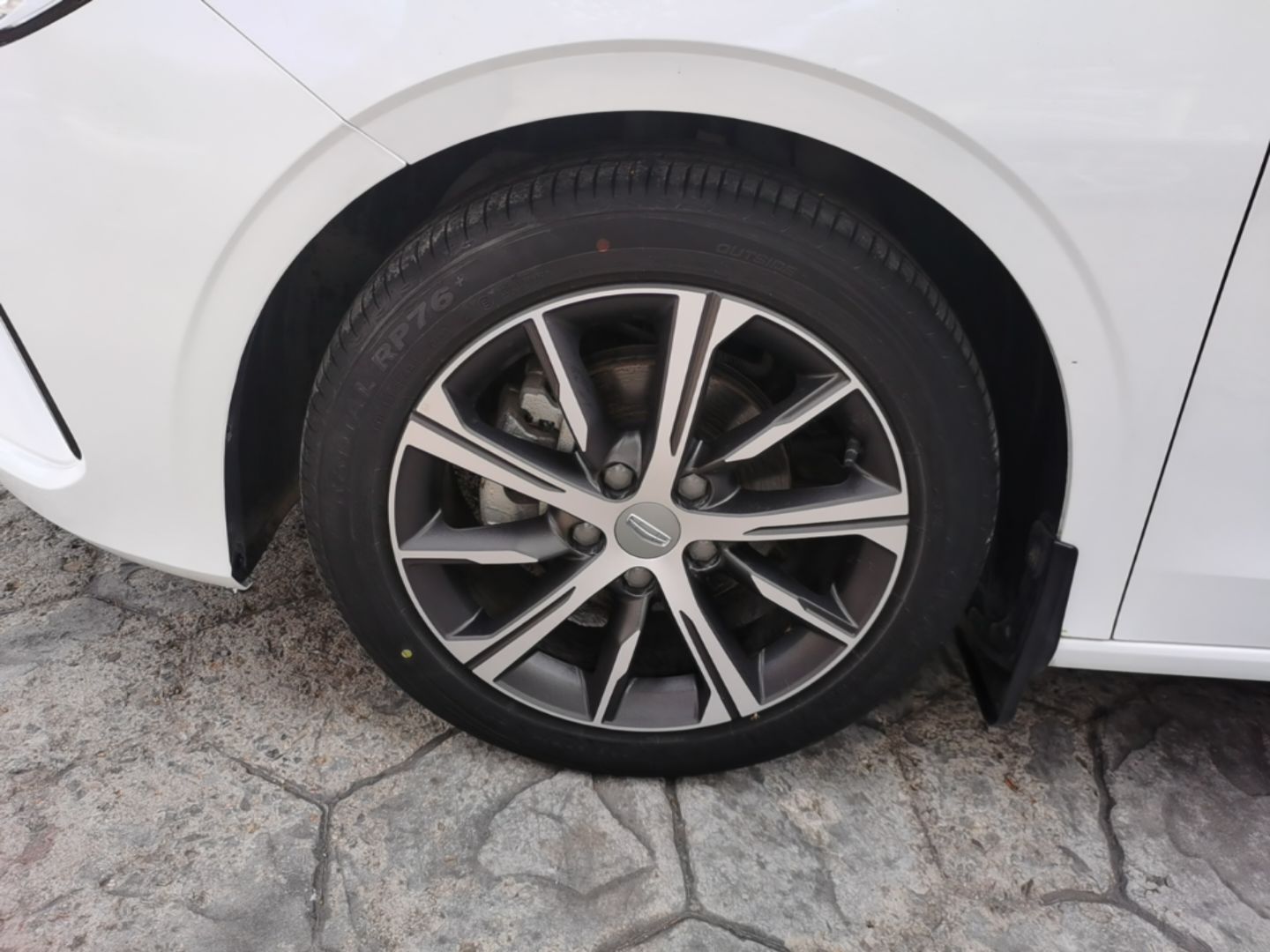 Geely Auto Emgrand 2022 4th Generation 1.5L CVT Flagship Model — снимка 10