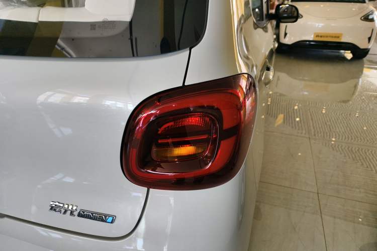 Used Wuling Hongguang MINIEV 2025 Four-Door Version Advanced Edition