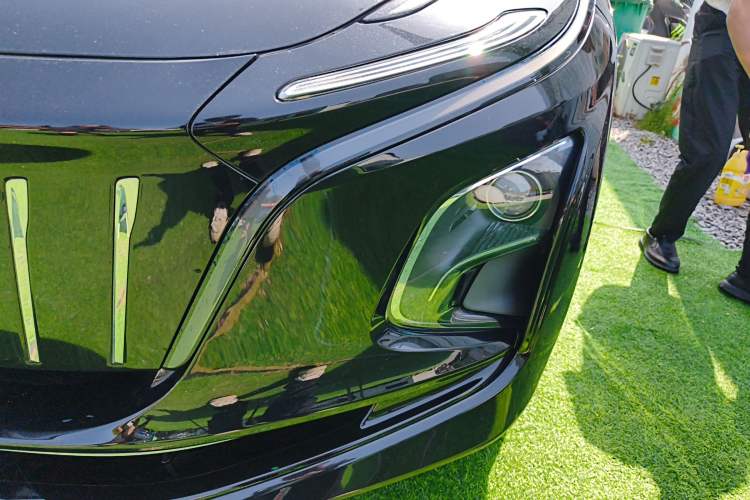 Used Hongqi E-QM5 2023 Revised Version Basic Travel Edition
