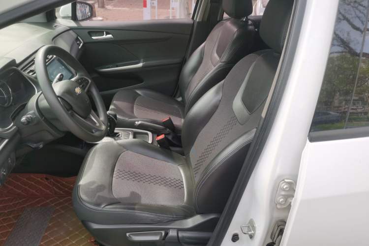 Used Chevrolet Lova RV 2016 1.5L Automatic Smart Drive Edition Left Front Seat