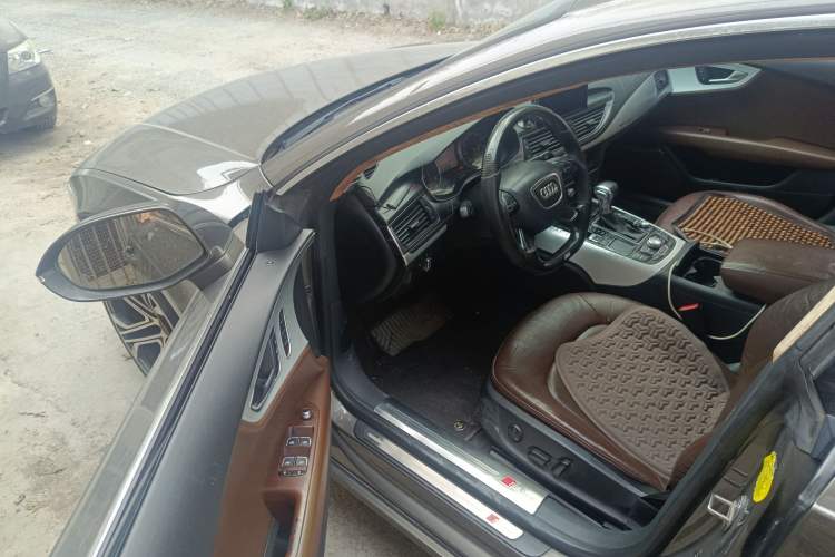 Used Audi A7 2013 35 FSI quattro Ambition Edition Driver Seat