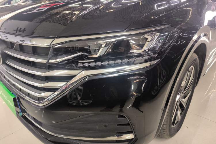 Used Volkswagen Viloran 2020 330TSI Luxury Edition
