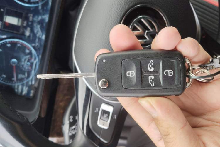 Used Volkswagen Multivan 2019 2.0 TSI Two-Wheel Drive Luxury Edition 7 Seats Interior 1