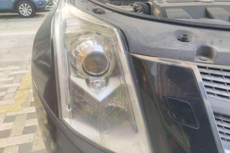 Used Cadillac SRX 2011 3.0L Flagship Edition