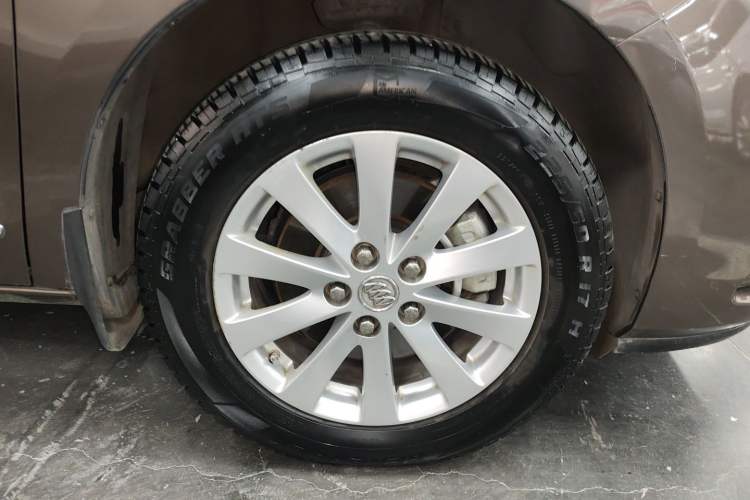 Used Buick GL8 2017 25S Prestige Version China V Standard Right Front Wheel Hub