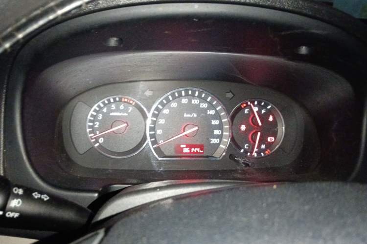 Used CHANGAN Alsvin V3 2015 1.4L Manual Meiman Model China IV Standard