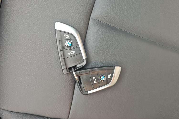 Ojetý BMW X1 2019 sDrive20Li Leading Model