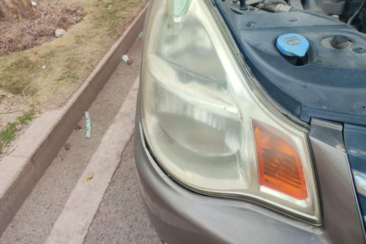 Used Nissan Sylphy 2016 Classic 1.6XE Automatic Comfort Edition Right Front Headlight