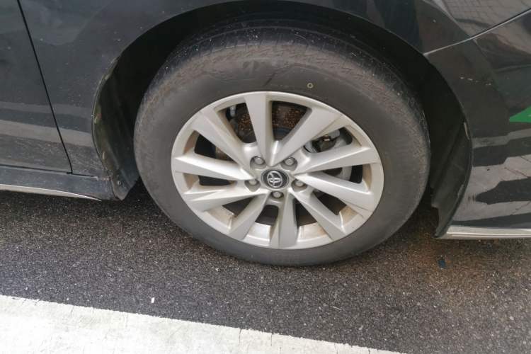 Used Toyota Camry 2023 2.0GVP Premier Edition Right Front Wheel Hub