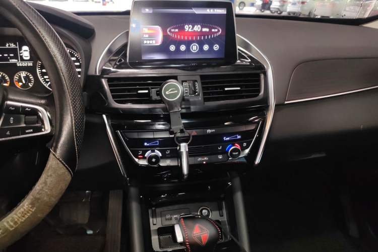 Used BORGWARD BX5 2017 20TGDI Automatic Two-Wheel Drive Pioneer Edition
