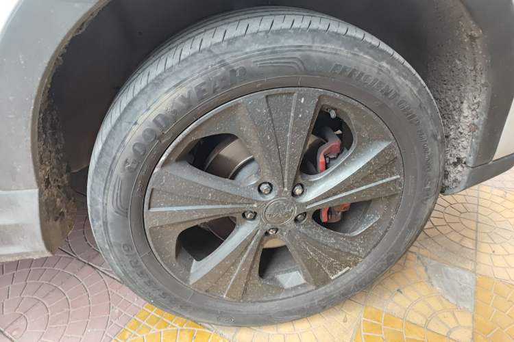 Used Haval H6 Coupe 2015 Blue Label 2.0T Automatic Two-Wheel Drive Elite Model Right Front Wheel Hub