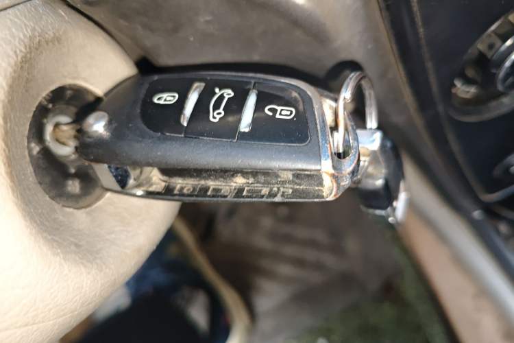 Used Citroen Elysee 2013 Sedan Classic 1.6L Manual Tech Model CNG
