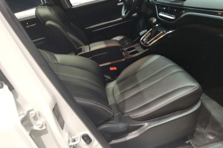 Used GAC Trumpchi M6 2021 270T DCT Luxury Edition (7-seater)