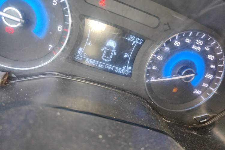 Used Dongfeng Fengon 580 2020 1.5T Manual Luxury Version Odometer Close Up