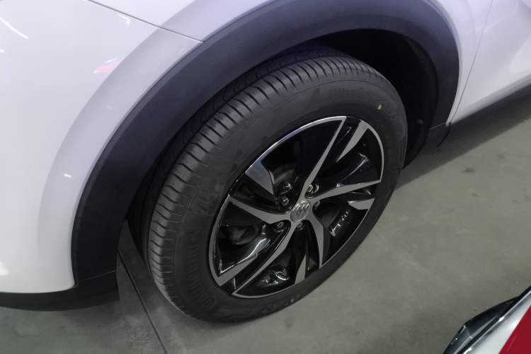 Used Buick Encore PLUS 2023 Smart Fun Edition
